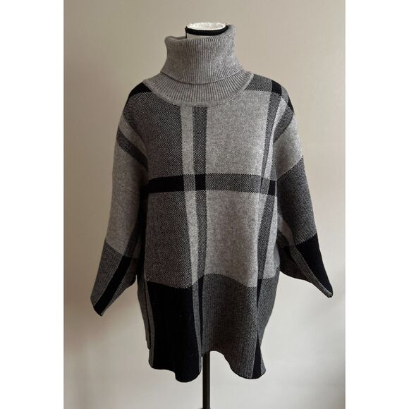 Rain + Rose turtle neck sweater in black and gray. Size XL. - Picture 1 of 8